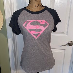 Women’s Under Armour tee